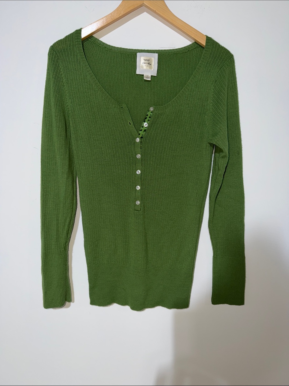 Old Navy Green Ribbed Henley Long-Sleeve Top size large